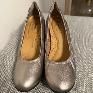 Clarks Women's Metallic Flats